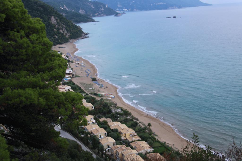 Corfu Glyfada Menigos Beach Apartments Экстерьер фото