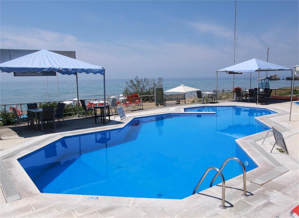 Corfu Glyfada Menigos Beach Apartments Экстерьер фото