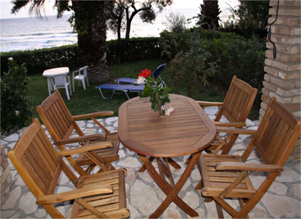 Corfu Glyfada Menigos Beach Apartments Экстерьер фото