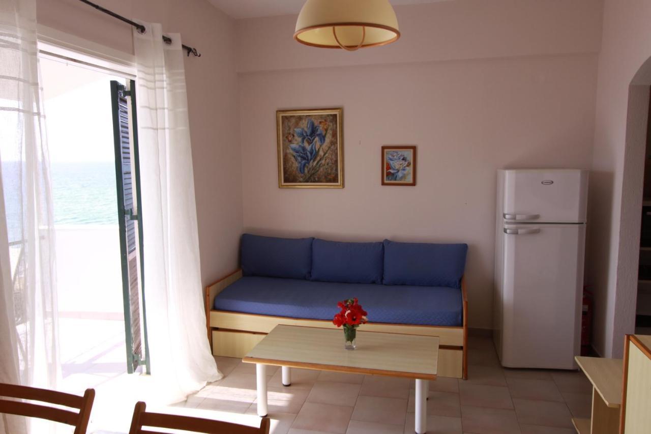 Corfu Glyfada Menigos Beach Apartments Экстерьер фото