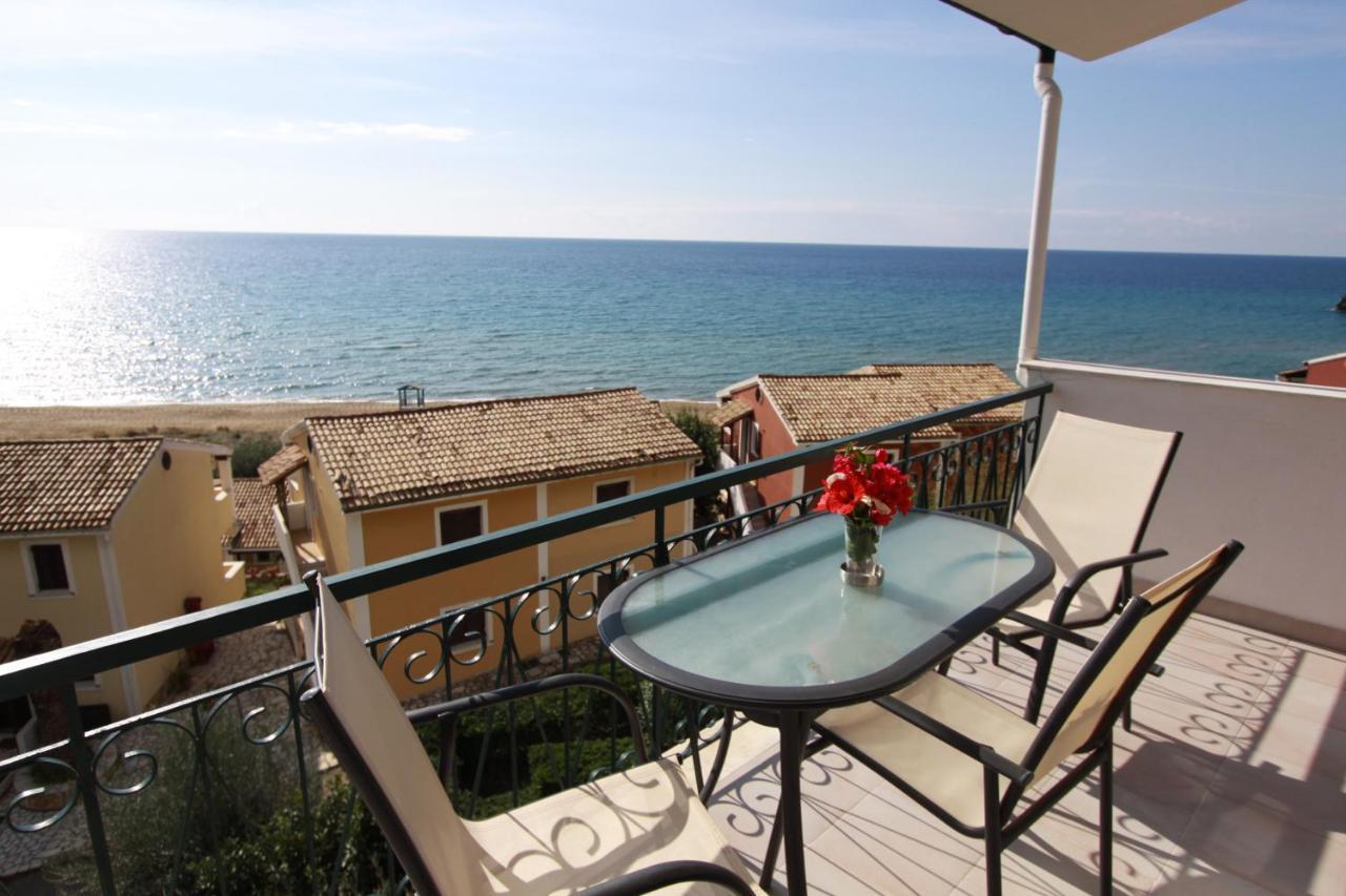 Corfu Glyfada Menigos Beach Apartments Экстерьер фото