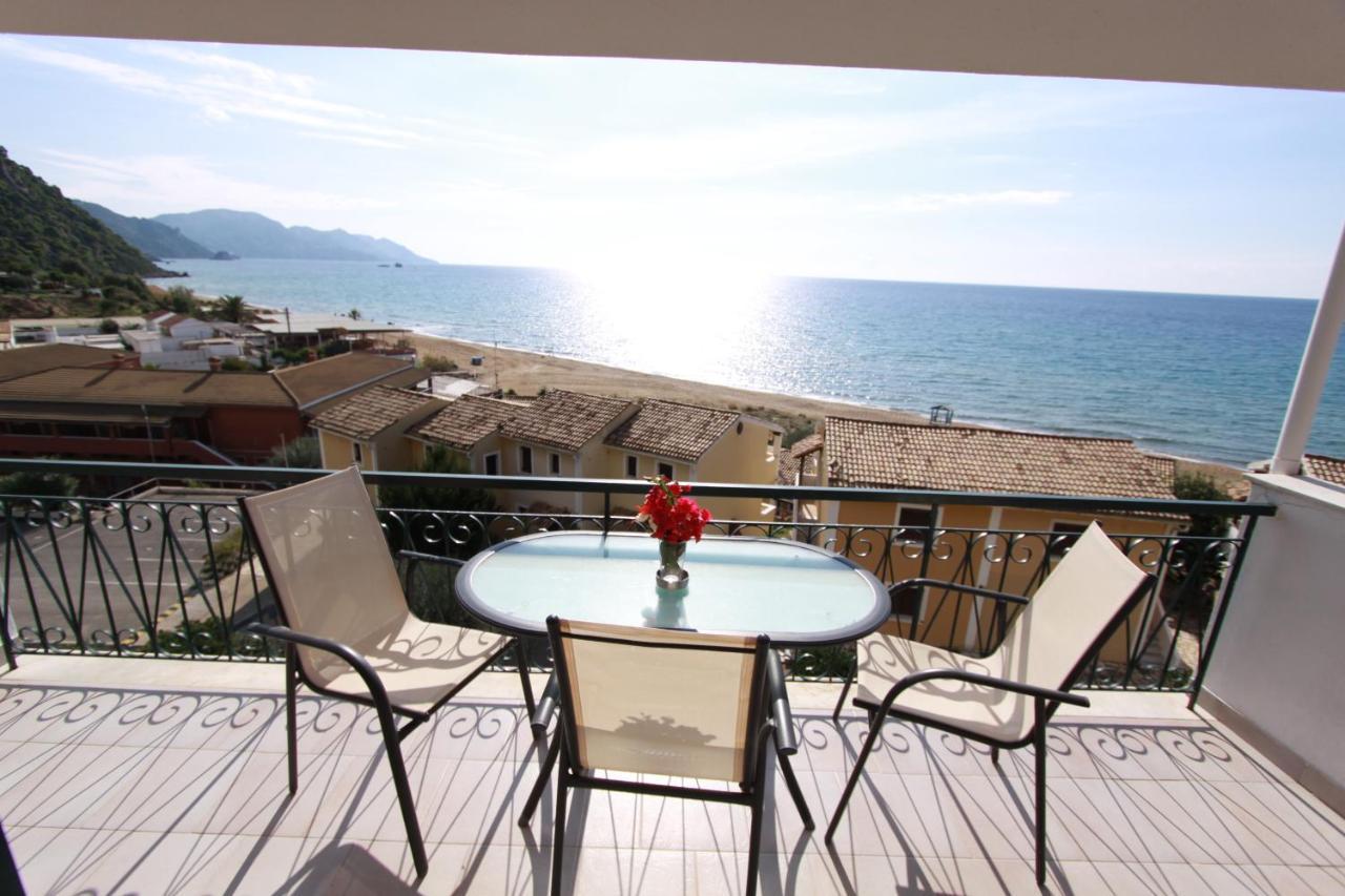 Corfu Glyfada Menigos Beach Apartments Экстерьер фото