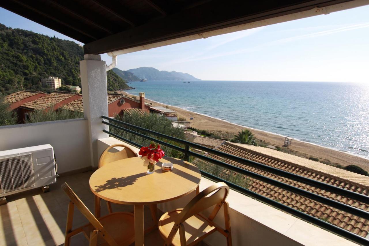 Corfu Glyfada Menigos Beach Apartments Экстерьер фото