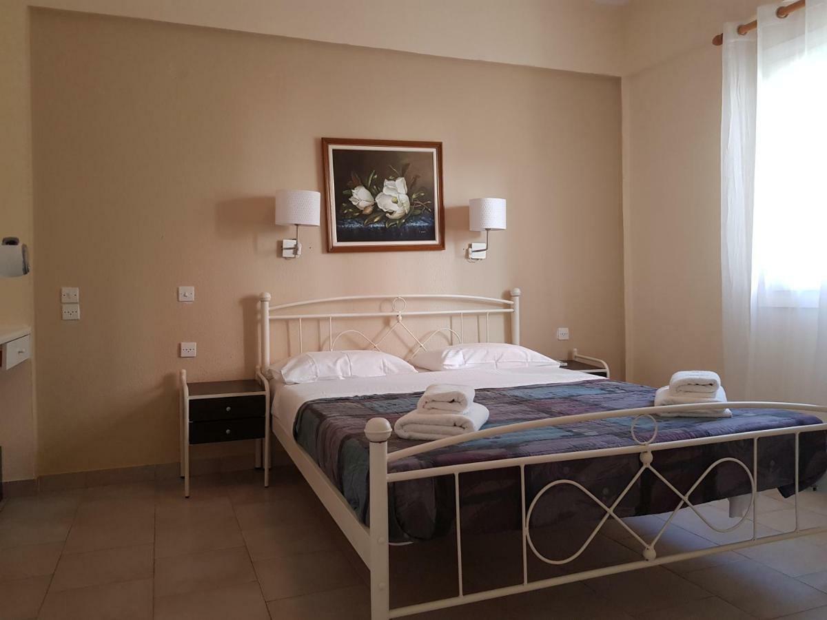 Corfu Glyfada Menigos Beach Apartments Экстерьер фото
